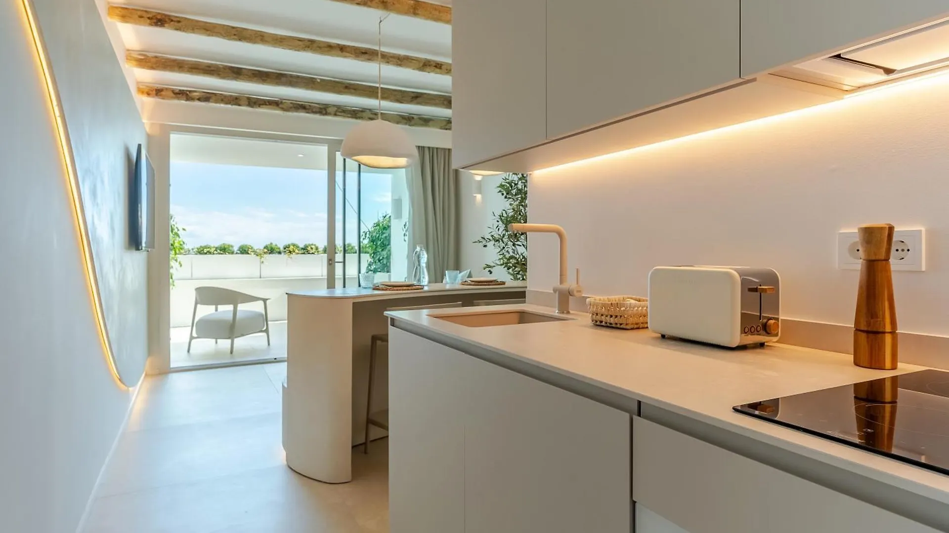 Apartamentos Azul Castelldefels 0*,